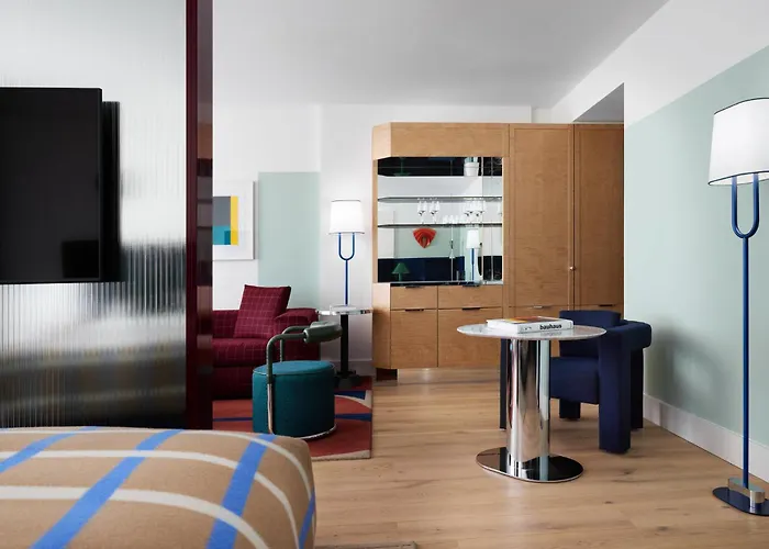Kimpton Main Frankfurt By Ihg Otel