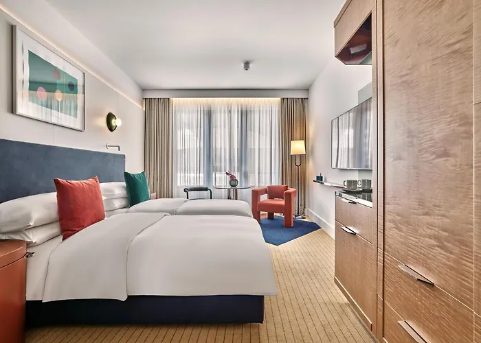 Kimpton Main Frankfurt By Ihg Otel