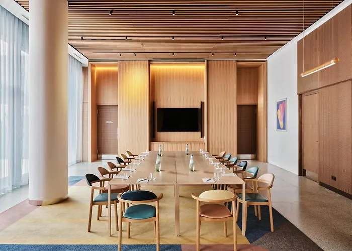 Otel Kimpton Main Frankfurt By Ihg 5*