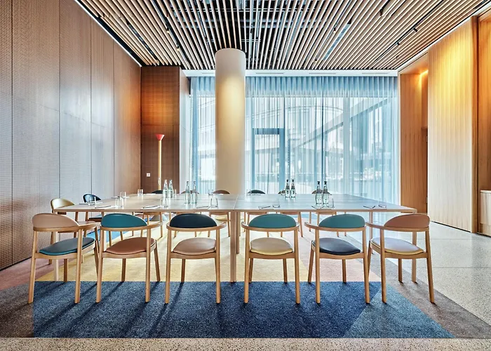 Kimpton Main Frankfurt By Ihg